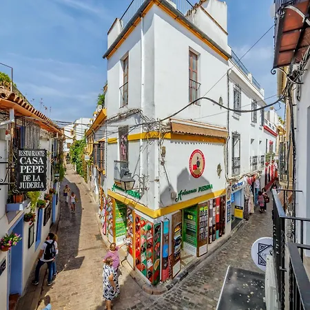 Deanes & Casco Historico